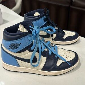 Nike Air Jordan’s Mid 1